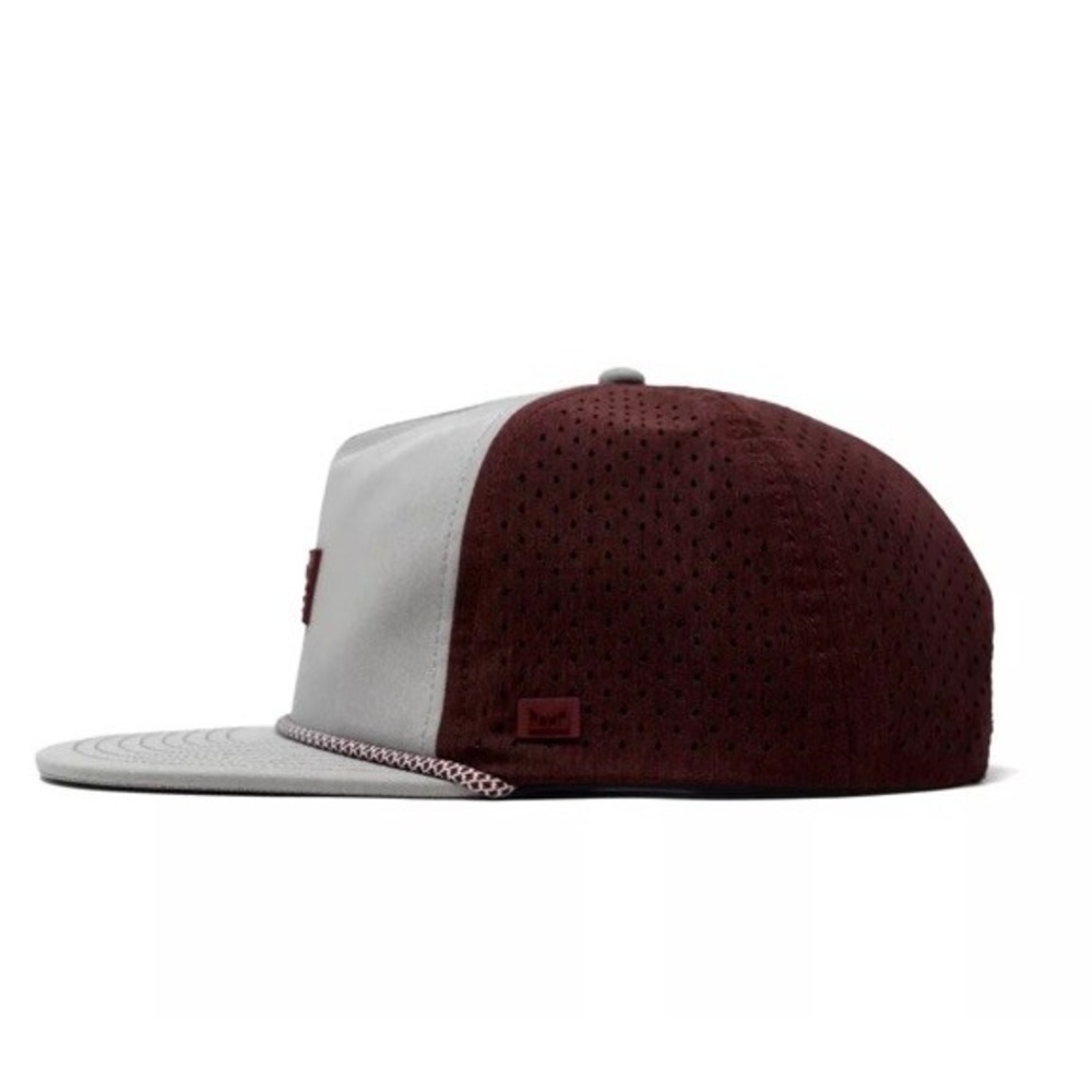 2023 MELIN HYDRO CORONADO BRICK GOLF CAP LIGHT GRAY/MAROON CLASSIC